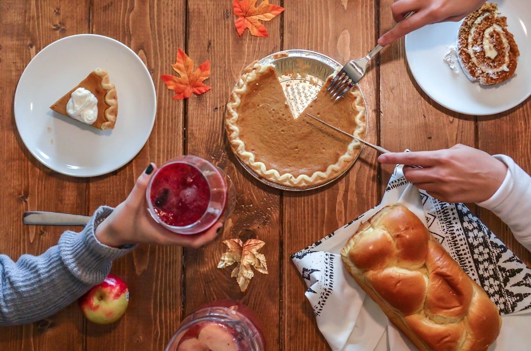 Photo Thanksgiving table